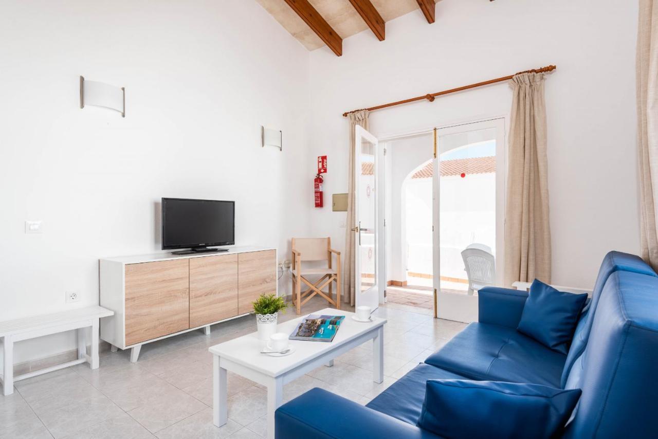 Rimar 5, 2 Bedroom Apartment, Cap D'Artrutx Кала-ен-Бош Екстер'єр фото