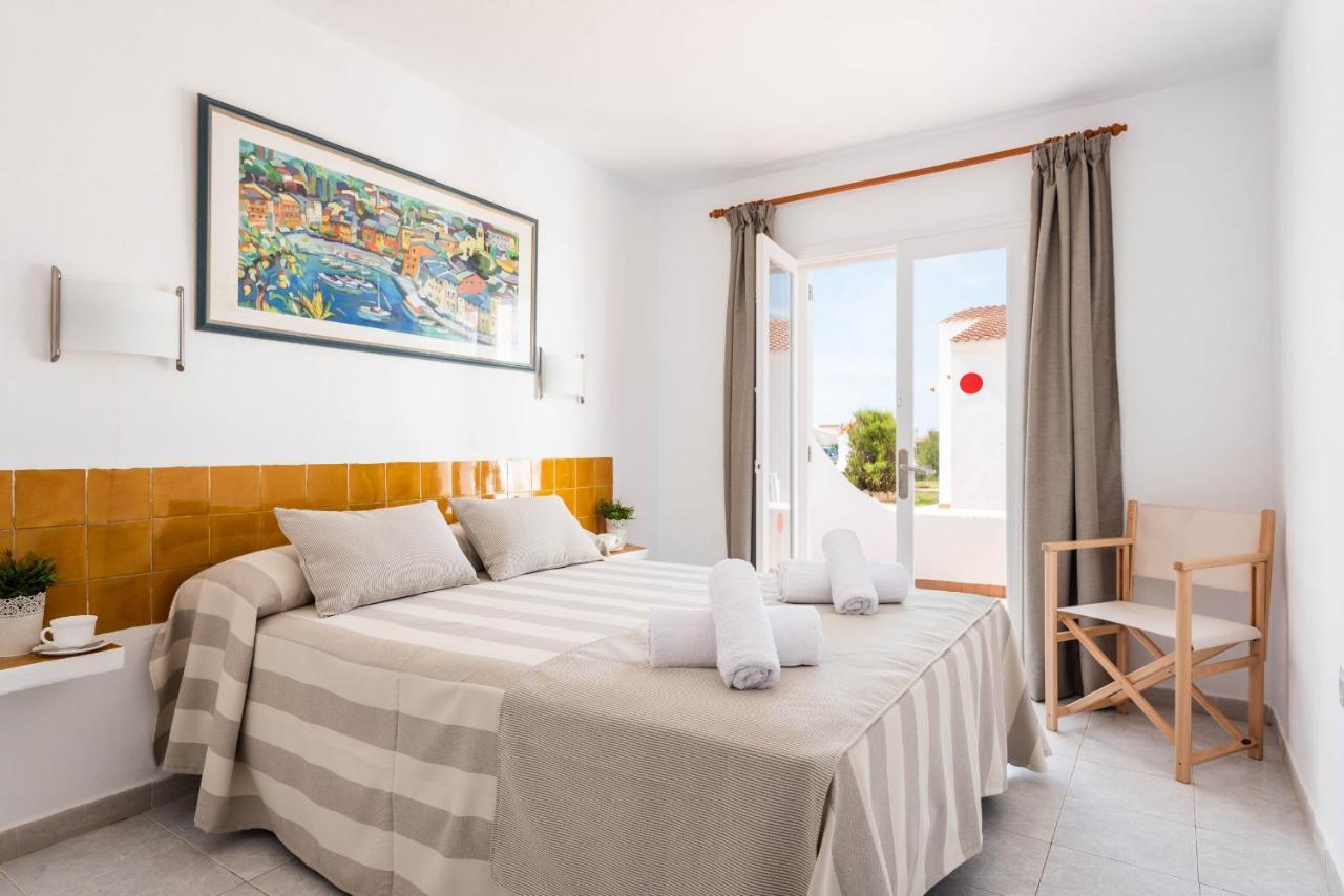 Rimar 5, 2 Bedroom Apartment, Cap D'Artrutx Кала-ен-Бош Екстер'єр фото